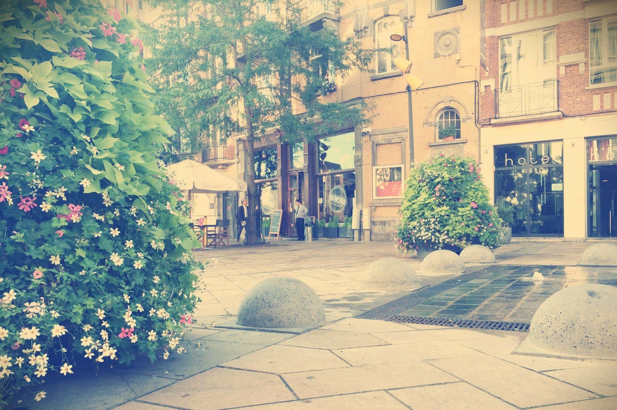 โรงแรมเอวิเอชั่น Saint-Gilles ภายนอก รูปภาพ