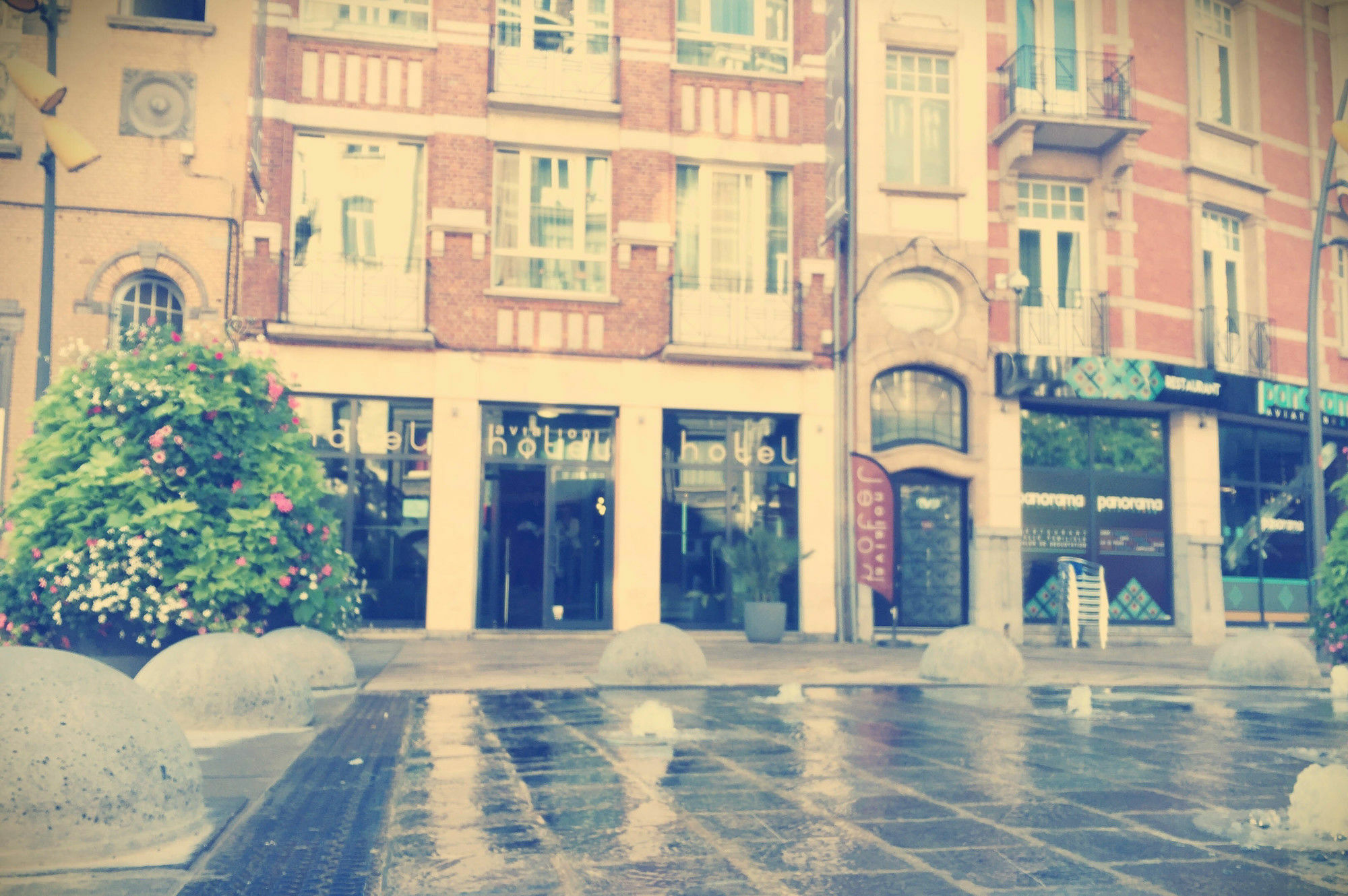 โรงแรมเอวิเอชั่น Saint-Gilles ภายนอก รูปภาพ